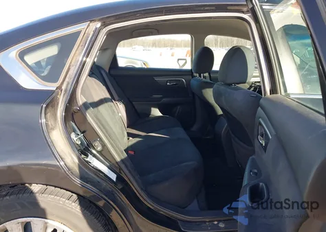 2015 Nissan Altima 2.5/2.5 S/2.5 Sl/2.5 Sv из США, поврежденный, VIN 1N4AL3AP1FN315688